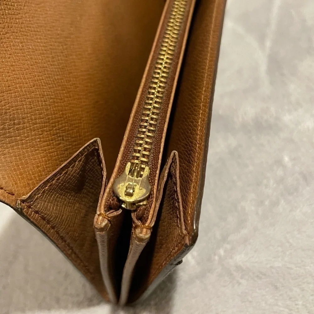 Louis Vuitton Vintage Monogram Sarah Wallet